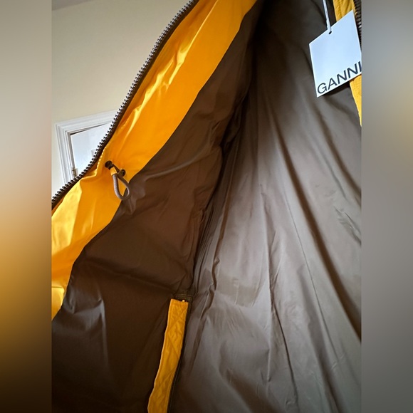 ⭐️⭐️⭐️SOLD ⭐️⭐️⭐️Ganni Oversized Puffer Coat - Picture 9 of 10